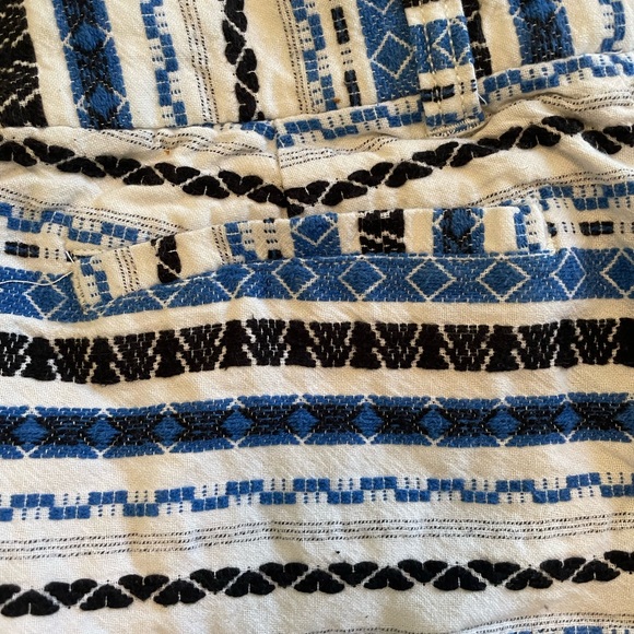 Khakis by GAP shorts - Picture 5 of 6